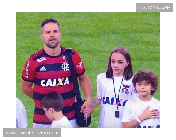 小球迷闯入球场索要签名，保安温情处理引好评